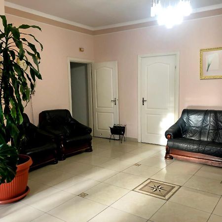 Comfort Hotel Chervonograd Buitenkant foto