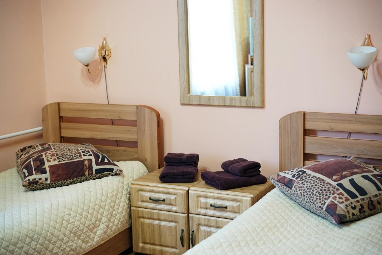 Comfort Hotel Chervonograd Buitenkant foto