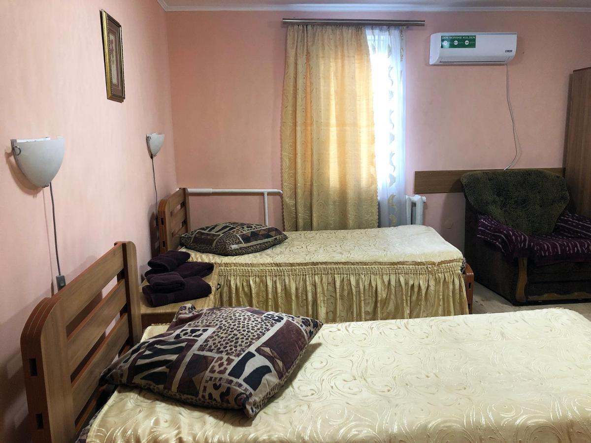 Comfort Hotel Chervonograd Buitenkant foto